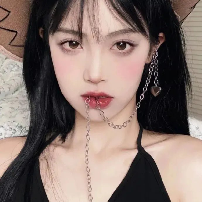 安吉丽娜·朱莉 